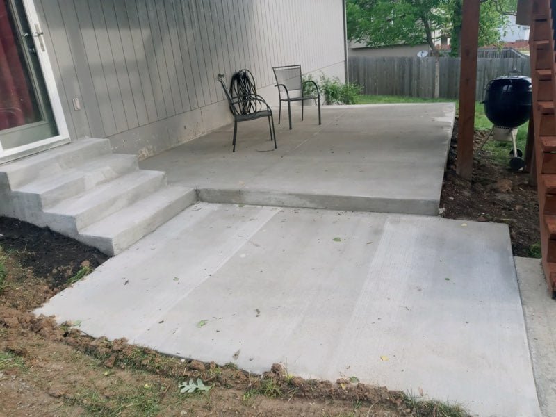 Multi-level concrete patio with steps — residential project in the Kansas City Northland